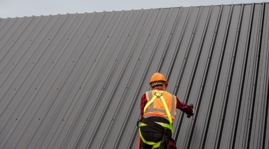 Professional residential roofers in Wellston, OH